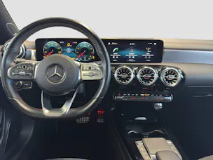 MERCEDES-BENZ CLA 250 AMG Line 4MATIC Shooting Brake