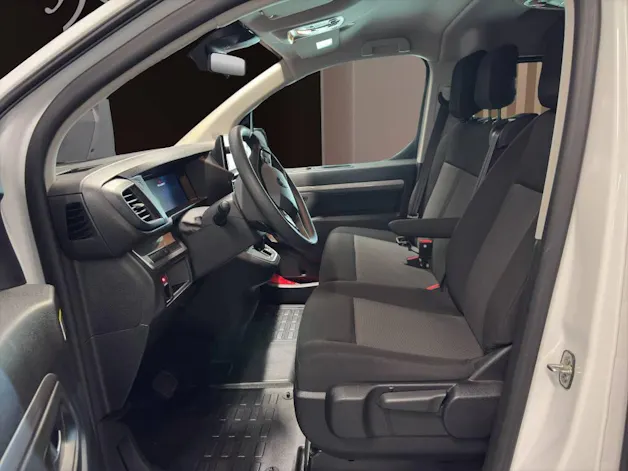PEUGEOT e-Traveller Business 50 Standard
