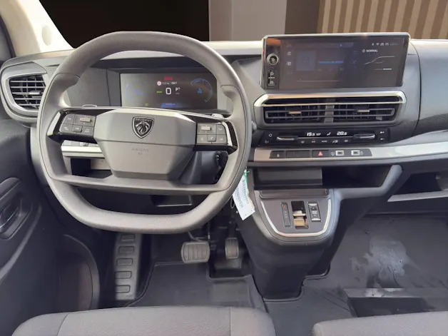 PEUGEOT e-Traveller Business 50 Standard