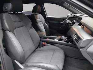 AUDI e-tron 55 S Line Black Edition quattro