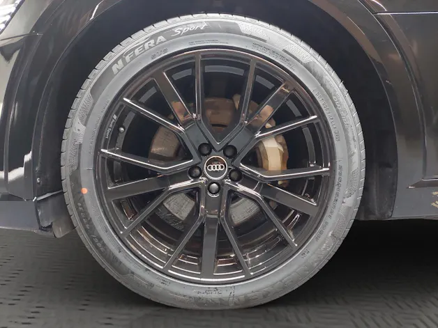 AUDI e-tron 55 S Line Black Edition quattro