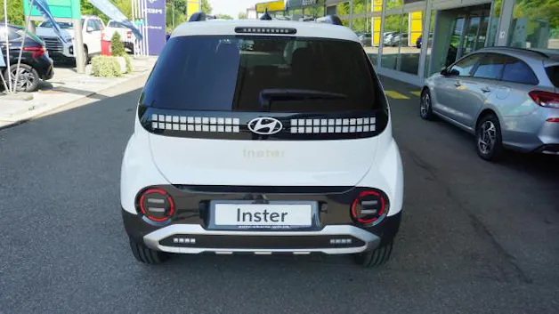 HYUNDAI Inster 49kWh Amplia