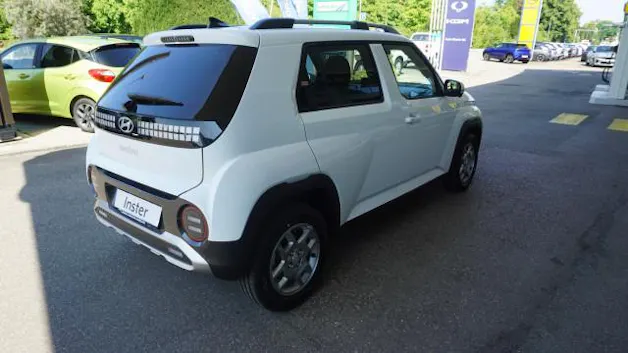 HYUNDAI Inster 49kWh Amplia