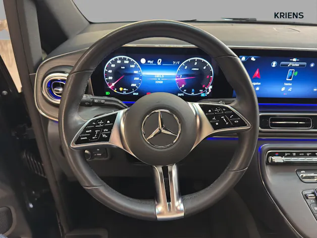 MERCEDES-BENZ V 250 d 4M - Lang / 4x4 / DISTRONIC / 360 Grad Kamera / AHK / 7 Sitze