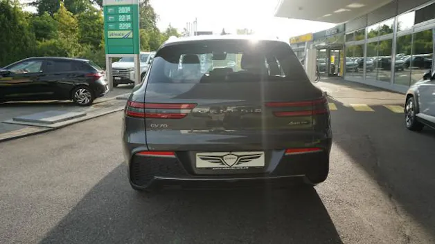 Genesis GV70 2.2 CRDI Luxury AT8