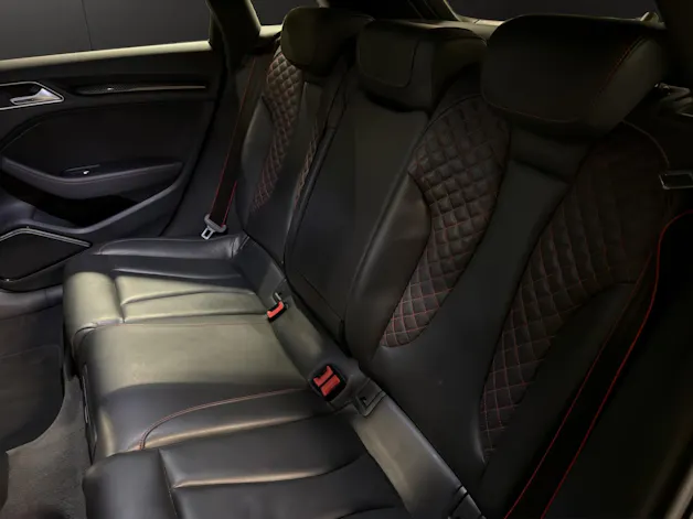 AUDI RS3 Sportback 2.5 TSI quattro S-tronic