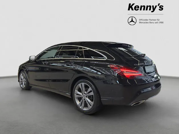 MERCEDES-BENZ CLA 220 Urban 4MATIC Shooting Brake