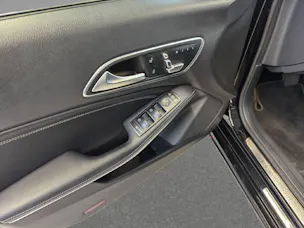 MERCEDES-BENZ CLA 220 Urban 4MATIC Shooting Brake