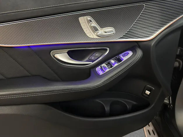 MERCEDES-BENZ EQC 400 4M - EQ Star / DISTRONIC / 360 Grad Kamera / Head-Up Display