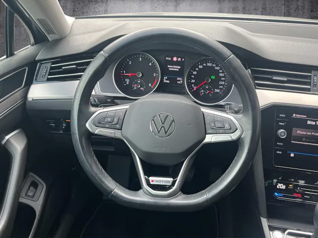 VW Passat Variant 2.0 TDI 200 Elegance DSG 4m