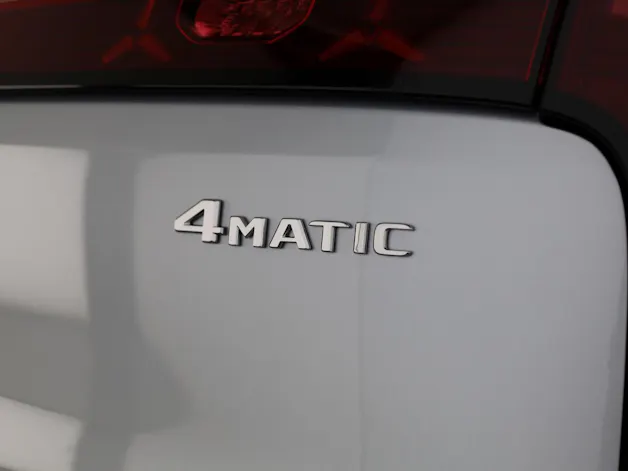 MERCEDES-BENZ GLB 220 4Matic 8G-Tronic