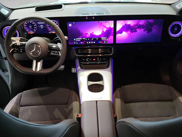 MERCEDES-BENZ CLA 350 4 Matic 85 kWh EQ