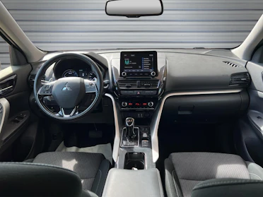 MITSUBISHI ECLIPSE CROSS 7