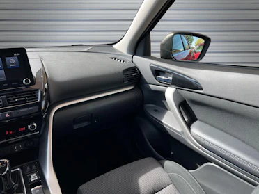 MITSUBISHI ECLIPSE CROSS 12