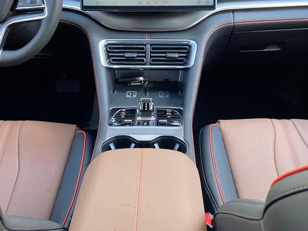 BYD Seal U DM-i Design AWD