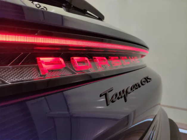 PORSCHE Taycan Sport Turismo GTS