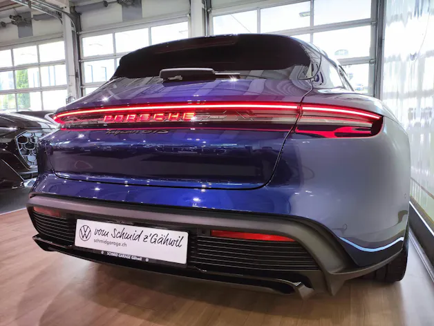 PORSCHE Taycan Sport Turismo GTS
