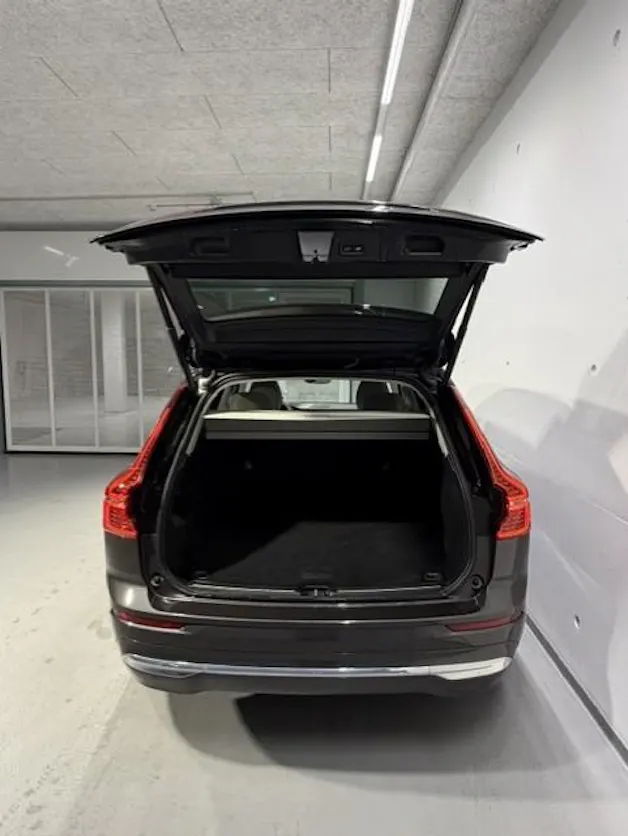 VOLVO XC60 2.0 B4 MH Plus Bright AWD