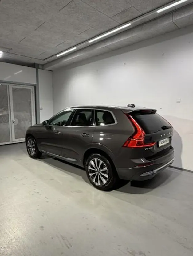 VOLVO XC60 2.0 B4 MH Plus Bright AWD