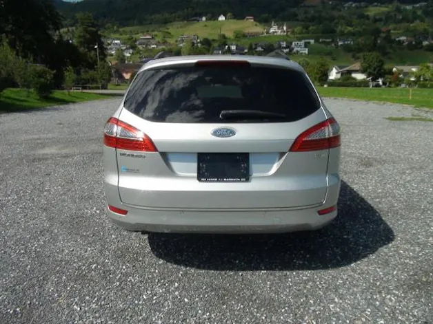 FORD Mondeo 2.0 TDCi 130 PS Titanium Kombi
