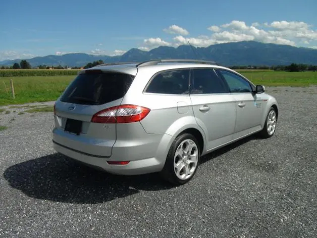 FORD Mondeo 2.0 TDCi 130 PS Titanium Kombi