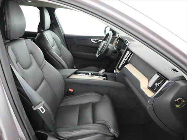 VOLVO XC60 2.0 T6 TE Plus Dark eAWD