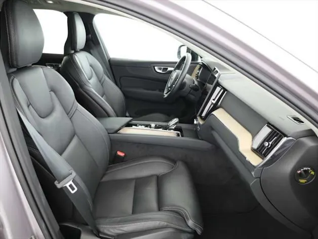 VOLVO XC60 2.0 T6 TE Plus Dark eAWD