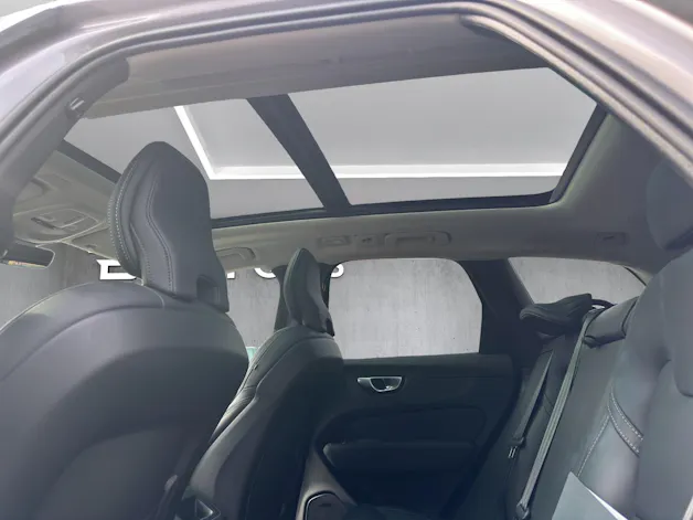 VOLVO XC60 2.0 T6 TE Plus Dark eAWD