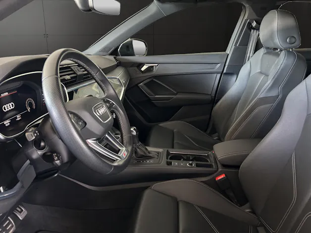 AUDI Q3 Sportback 45 TFSI e S line Attraction S-tronic