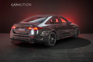 MERCEDES-BENZ E 53 Hybrid AMG 4matic+ / Beleuchteter Kühlergrill / Panorama / Burmester