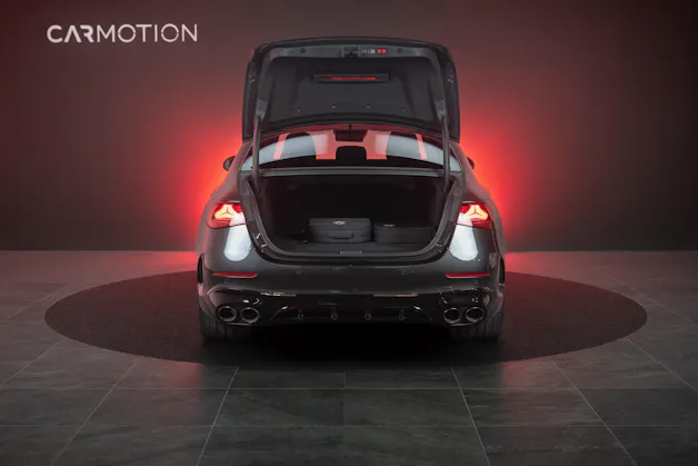 MERCEDES-BENZ E 53 Hybrid AMG 4matic+ / Beleuchteter Kühlergrill / Panorama / Burmester