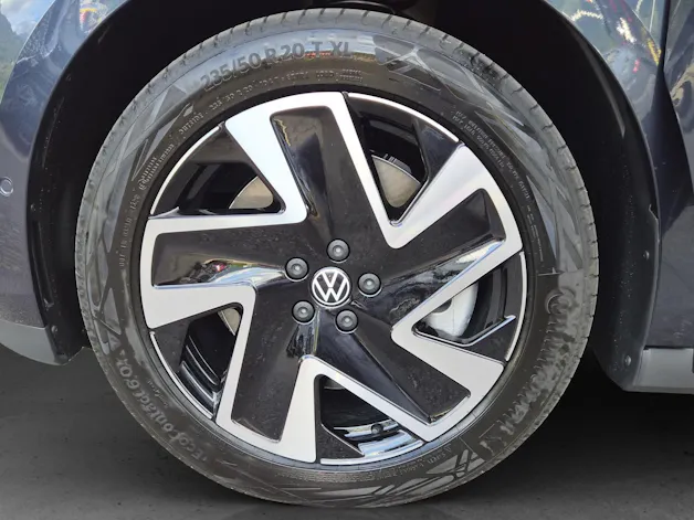 VW ID.Buzz LWB Pro 4 Motion