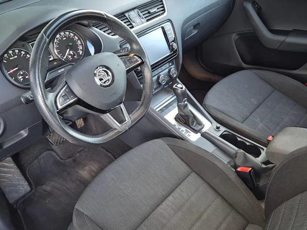 SKODA Octavia Combi 2.0 TDI Style DSG