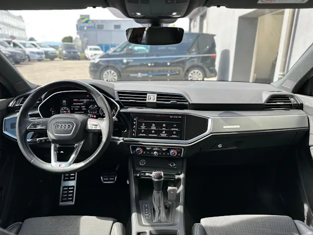 AUDI Q3 Sportback 40 TDI S line quattro S-tronic