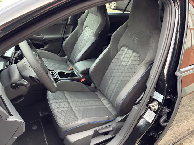 VW Golf Variant 2.0 TSI R-Line DSG 4 Motion
