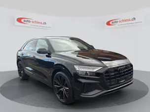 AUDI Q8 55 S-Line 3.0 TFSI quattro BLACK