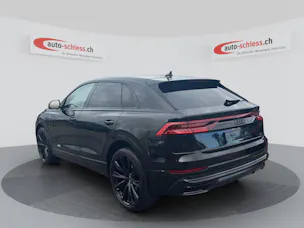 AUDI Q8 55 S-Line 3.0 TFSI quattro BLACK