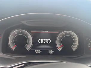 AUDI Q8 55 S-Line 3.0 TFSI quattro BLACK
