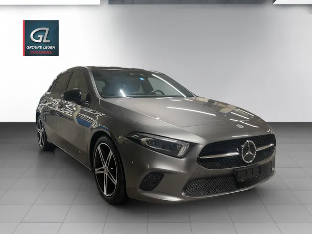 MERCEDES-BENZ A 180 Night Star 7G-DCT