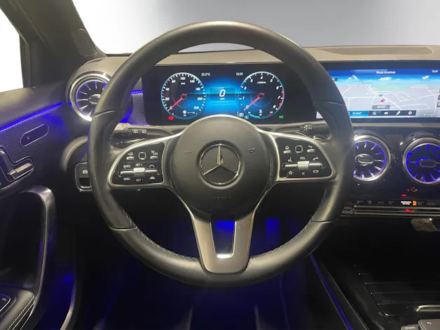 MERCEDES-BENZ A 180 Night Star 7G-DCT