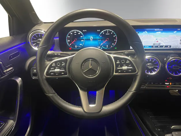 MERCEDES-BENZ A 180 Night Star 7G-DCT