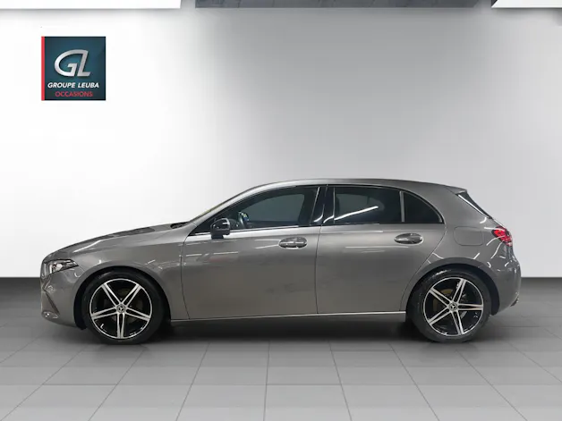 MERCEDES-BENZ A 180 Night Star 7G-DCT