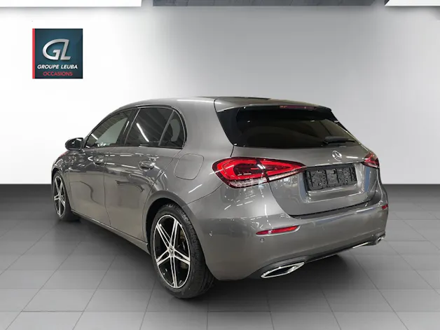 MERCEDES-BENZ A 180 Night Star 7G-DCT