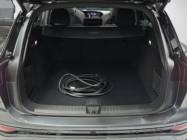 AUDI SQ6 e-tron quattro