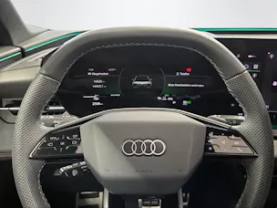AUDI SQ6 e-tron quattro