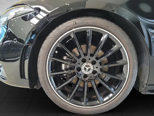 MERCEDES-BENZ A 180 AMG Line 7G-DCT