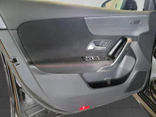 MERCEDES-BENZ A 180 AMG Line 7G-DCT