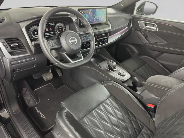 NISSAN Qashqai 1.3 DIG-T MHEV Tekna+ Xtronic 4x4