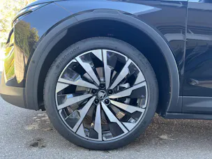 SKODA Elroq 85x Sportline 4x4