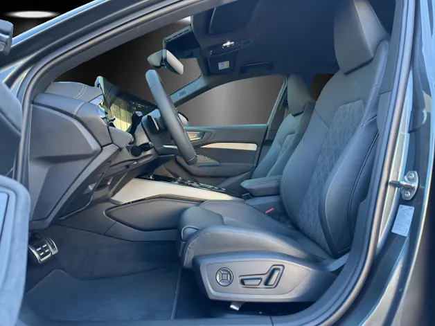 AUDI A5 Avant e-hybrid quattro Attraction 220 kW S tronic